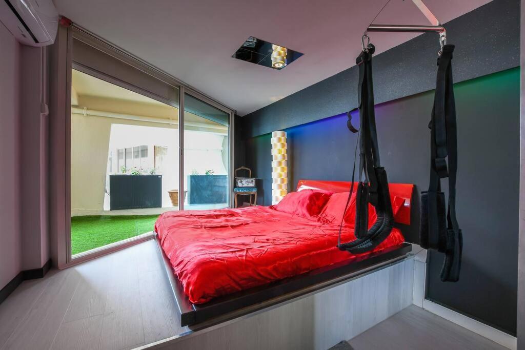 Le Chérubite: entre érotisme et baroque #sexroom #BDSM La Grande-Motte Esterno foto